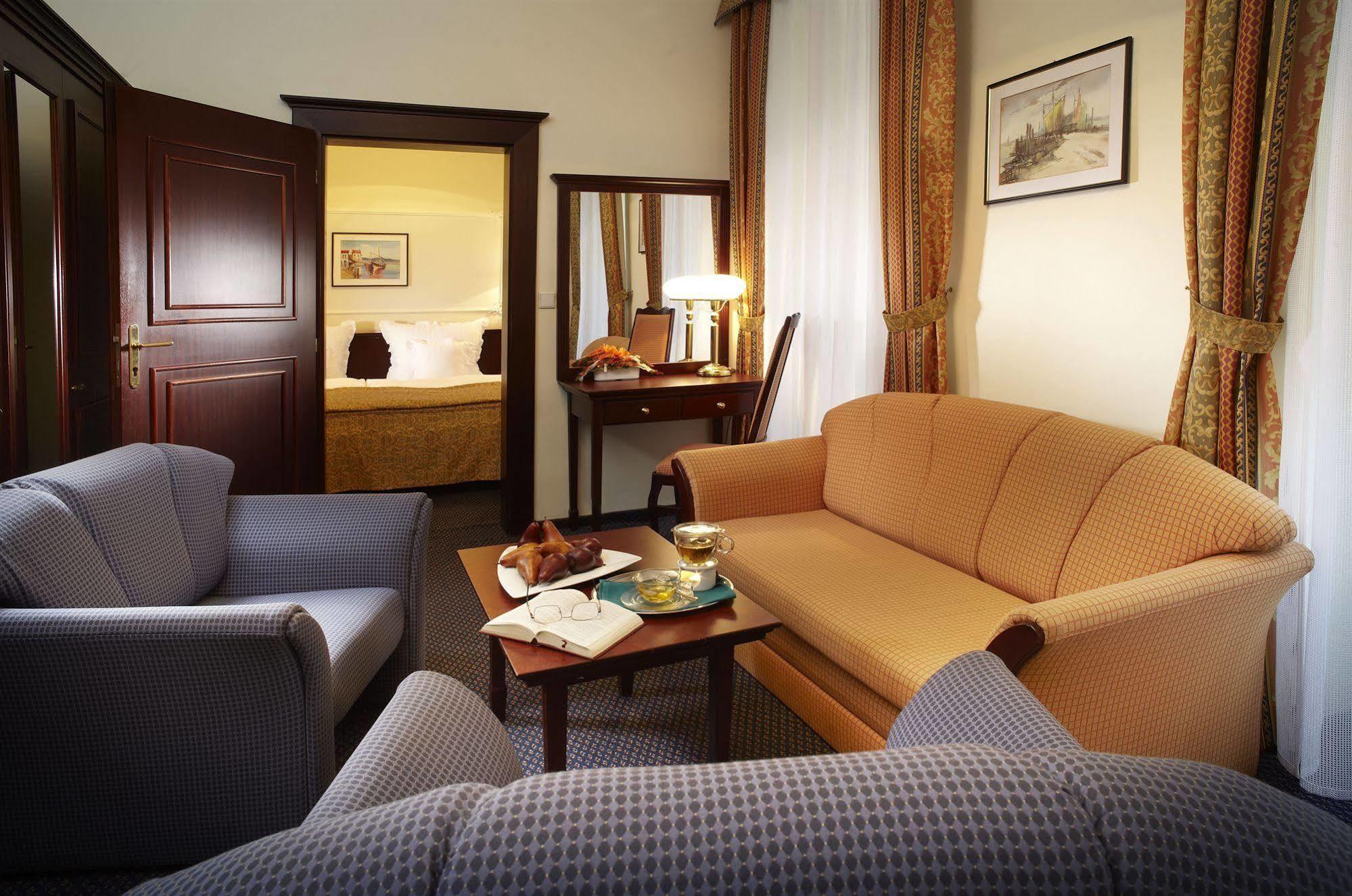 Hotel Excelsior Mariańskie Łaźnie Zewnętrze zdjęcie