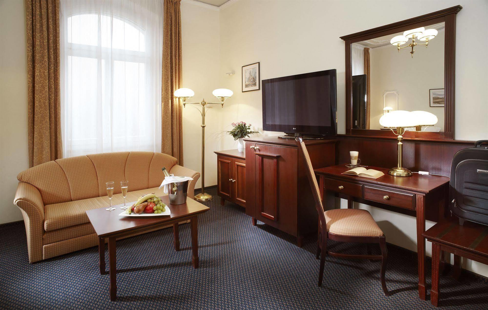 Hotel Excelsior Mariańskie Łaźnie Zewnętrze zdjęcie